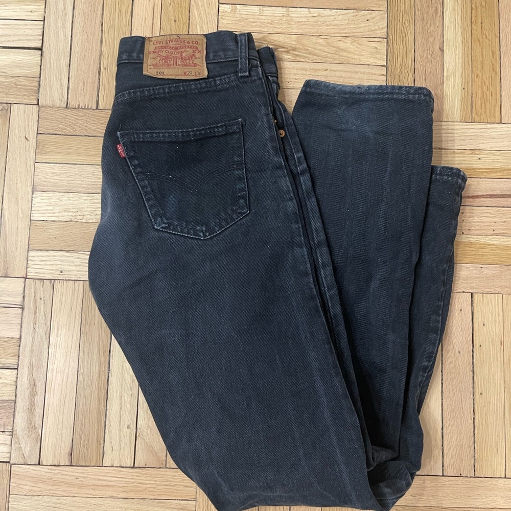 Vintage black Levi’s 501 - Picture 2 of 5